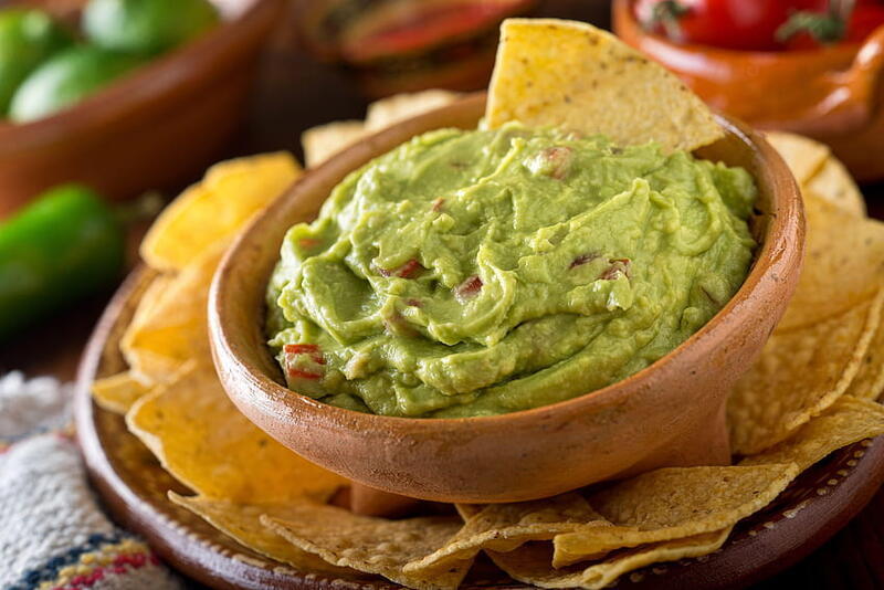 GUACAMOLE & CHIPS